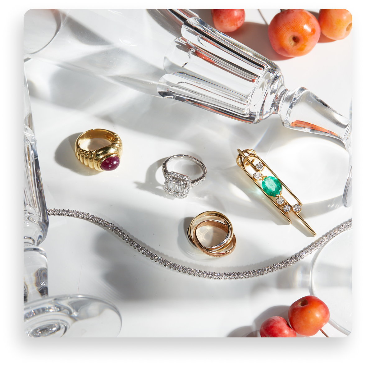 Photo - Soirée précieuse - Bagues - Verre - Pierres précieuse